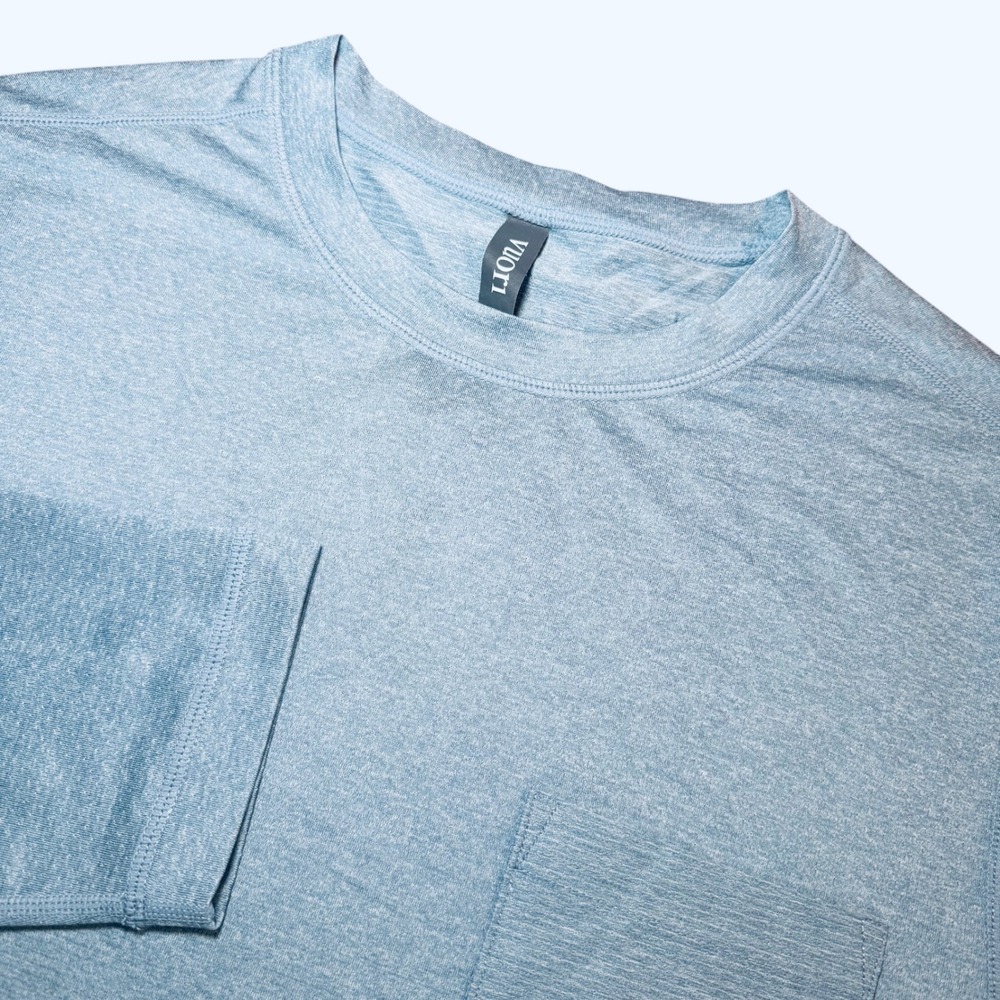 Vuori Mens M Long Sleeve Tradewind Performance Tee Light Blue Pocket Crew V177